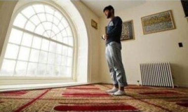 حكم تكرار نفس السورة بعد الفاتحة في كل ركعة؟.. الإفتاء تجيب