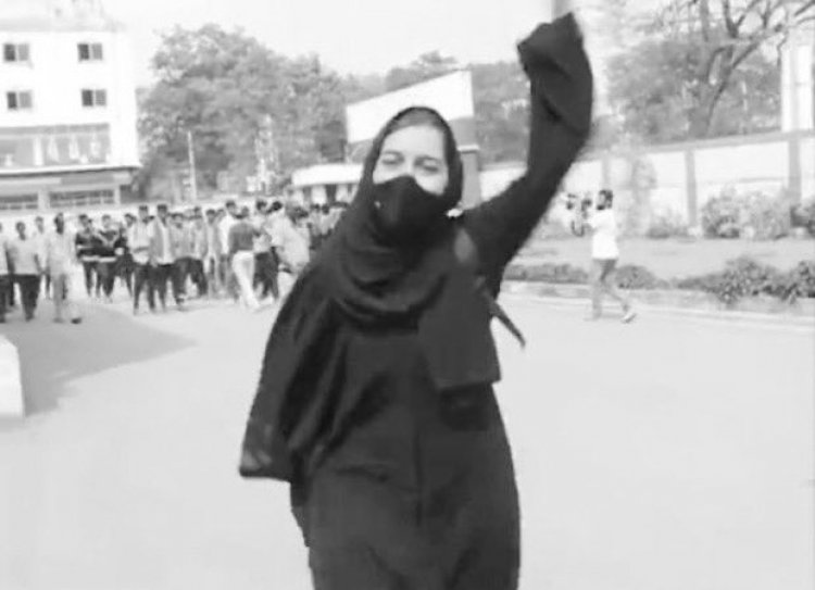 بالفيديو/ كليات هندية تمنع مسلمات من الالتحاق بها بسبب الحجاب.. تشترط عليهن نزعه لدخول الفصول!