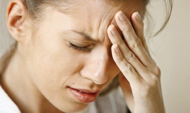 طبيبة تكشف عن أنواع الصداع الأكثر خطورة